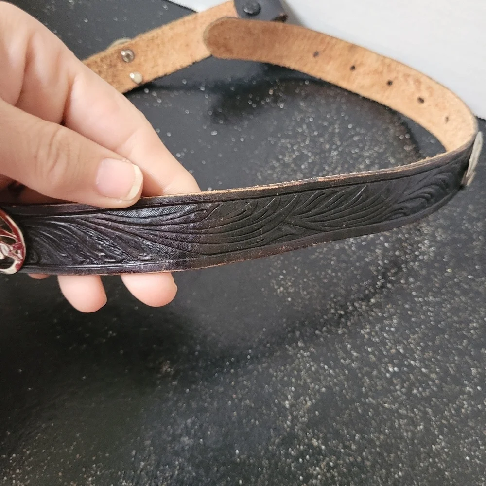 Justin Boots Black Tooled Leather Belt With Concho Detail No Buckle Kids Size 26
